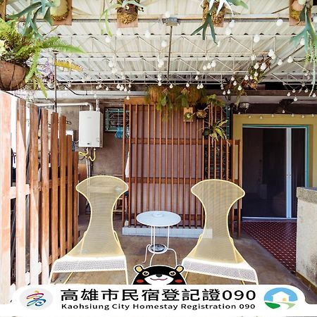 With Inn Hostel Kaohsiung Bagian luar foto